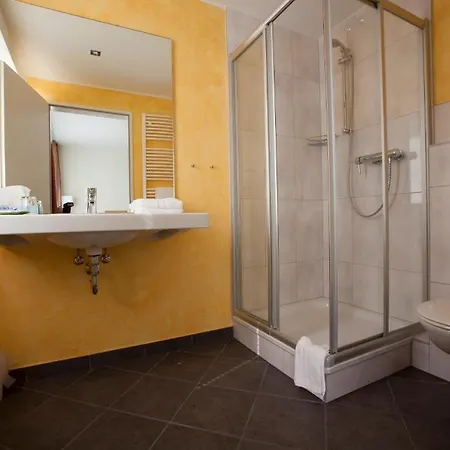 Ξενοδοχείο Hotel Am Markt Garni - Aegidienberg