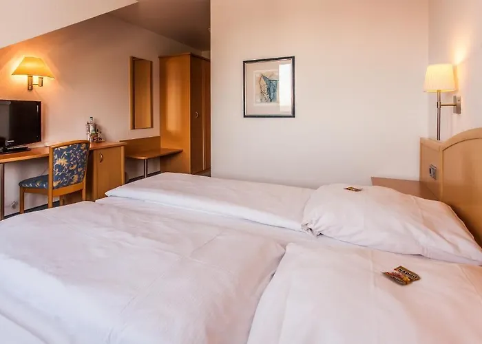 Hotel Am Markt Garni - Aegidienberg 3*